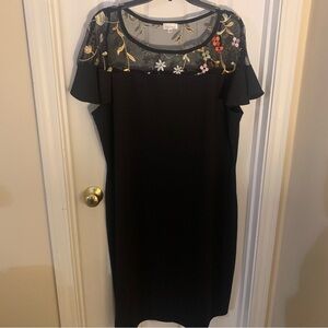 3X or XXXL beautiful dress black with floral detailing Olivia mathews